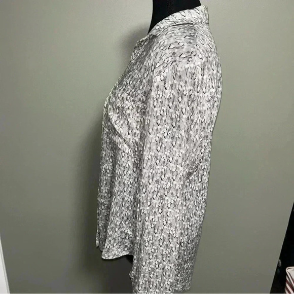 Cloth  & Stone Button Up - Picture 2 of 6